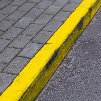 Pixwords Bildet med gul, vei, fortau, murstein, asfalt Rtsubin