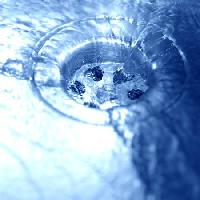 vann, avløp, vask Tommy Maenhout - Dreamstime