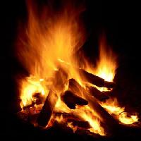 Pixwords Bildet med brann, tre, brenne, mørk Hong Chan - Dreamstime