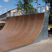 Pixwords Bildet med skate, bord, skateboard, sport, park, sykkel, himmel Aigarsr