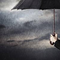 Pixwords Bildet med regn, paraply, drops, hånd Arman Zhenikeyev - Dreamstime