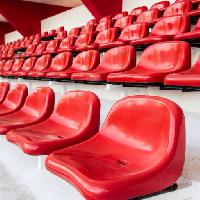 Pixwords Bildet med seter, rød, stol, stoler, stadion, benk Yodrawee Jongsaengtong (Yossie27)